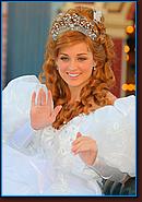 - Disneyland 12/15/07 - By Britt Dietz - Enchanted PreParade - 