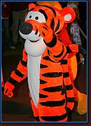 - Disneyland 05/29/06 - By Britt Dietz -  - 