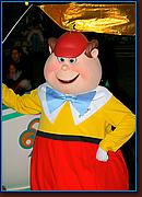 - Disneyland 05/29/06 - By Britt Dietz - Parade of Dreams - 