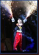 - Disneyland 03/27/08 - By Britt Dietz - Fantasmic! - 