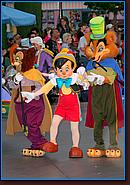 - Disneyland 05/20/08 - By Britt Dietz - Parade of Dreams - 