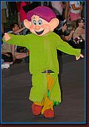 - Disneyland 05/20/08 - By Britt Dietz - Parade of Dreams - 